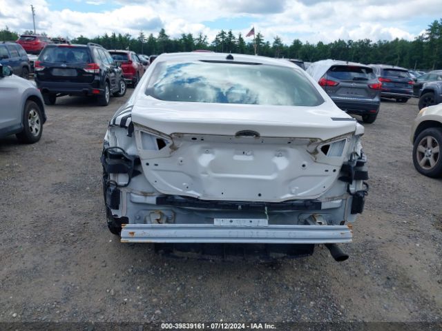 3FA6P0HD1JR255003 Ford FUSION SE