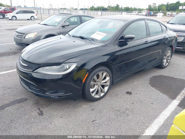 Chrysler 200 S 2015 1C3CCCBB6FN735697 Image 2