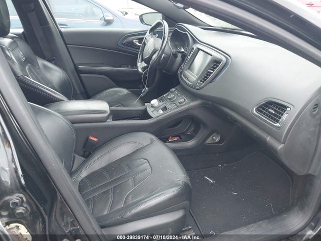 Chrysler 200 S 2015 1C3CCCBB6FN735697 Image 5