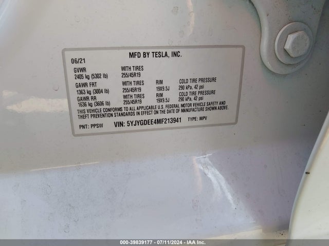 2021 TESLA MODEL Y 5YJYGDEE4MF213941 Photo 8