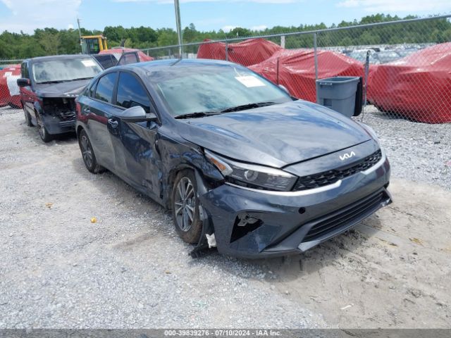 2024 3KPF24AD7RE757088 main image