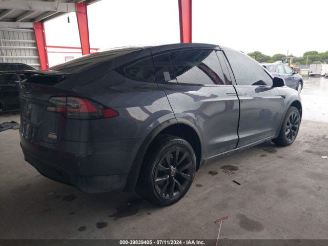 7SAXCBE60NF331980 Tesla Model X Plaid Tri Motor All-wheel Drive