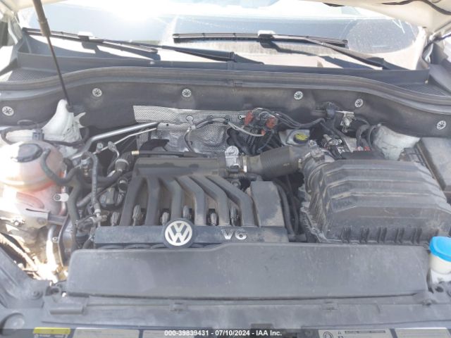 1V2XR2CA6KC582304 Volkswagen Atlas 3.6l V6 Se W/technology R-line