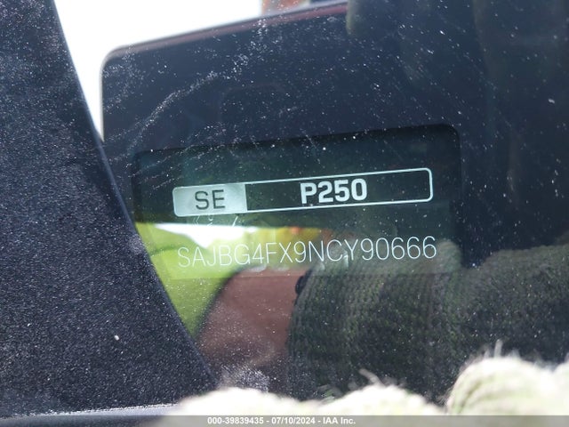 2022 JAGUAR XF SAJBG4FX9NCY90666 Photo 8