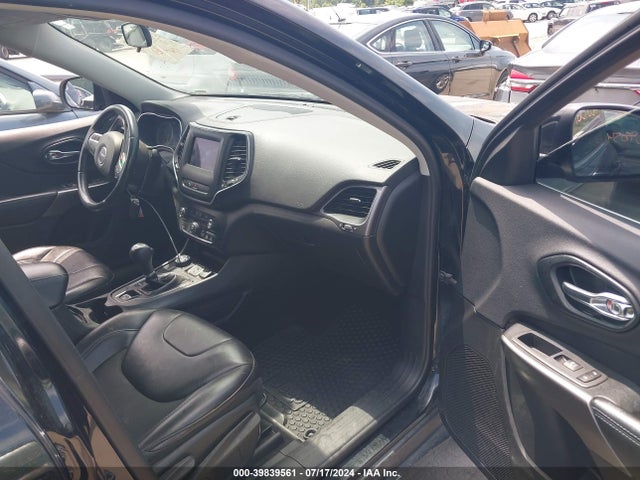 1C4PJMLB2KD354954 Jeep Cherokee Latitude Plus 4x4