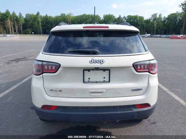Jeep Compass Latitude 4x4 2018 3C4NJDBB5JT175924 Image 17