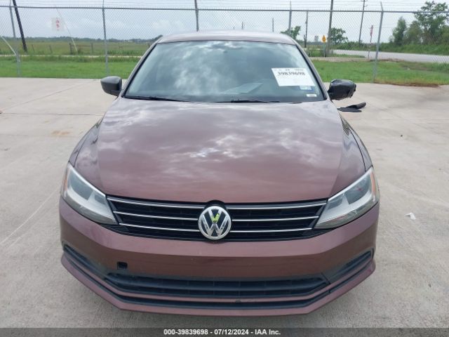 3VW267AJ8GM381625 Volkswagen Jetta 1.4t S