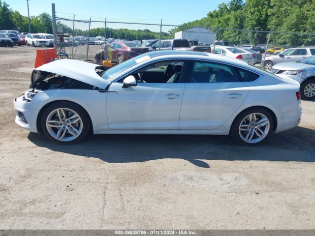WAUBNCF53KA087529 Audi A5 45 Premium