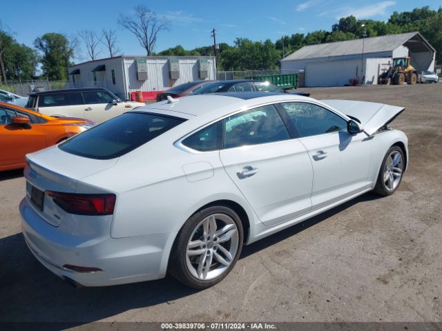 WAUBNCF53KA087529 Audi A5 45 Premium