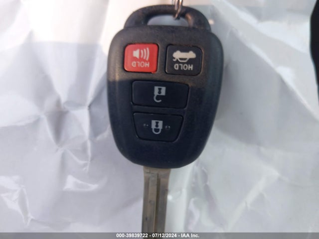 Toyota COROLLA LE 2015 5YFBURHE2FP339424 Image 11
