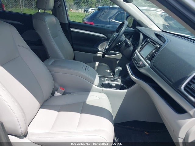 Toyota Highlander Xle 2018 5TDKZRFHXJS526845 Image 5