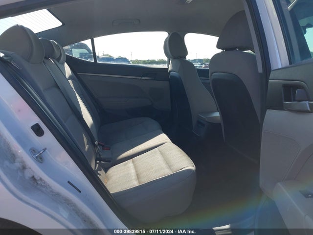 Hyundai ELANTRA SE 2017 5NPD74LF9HH140258 Image 8