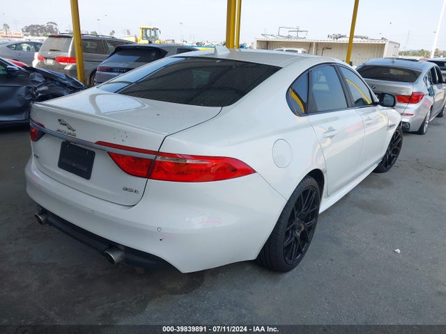 2016 JAGUAR XF SAJBF4BV6GCY06250 Photo 3