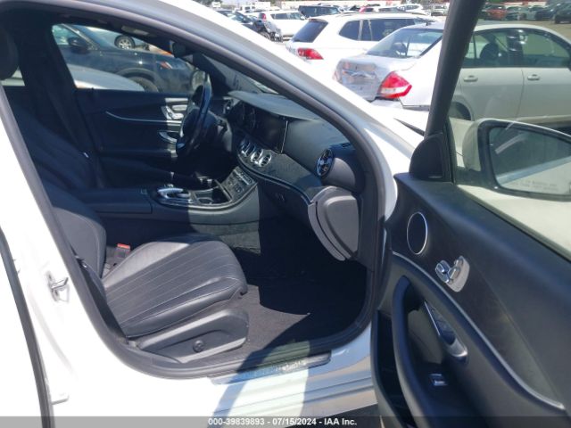 WDDZF4JB0JA478806 Mercedes-Benz E 300