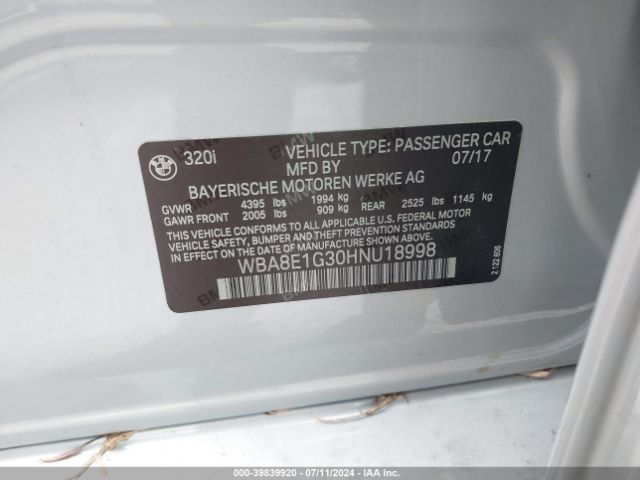2017 BMW 3 SERIES WBA8E1G30HNU18998 Photo 8