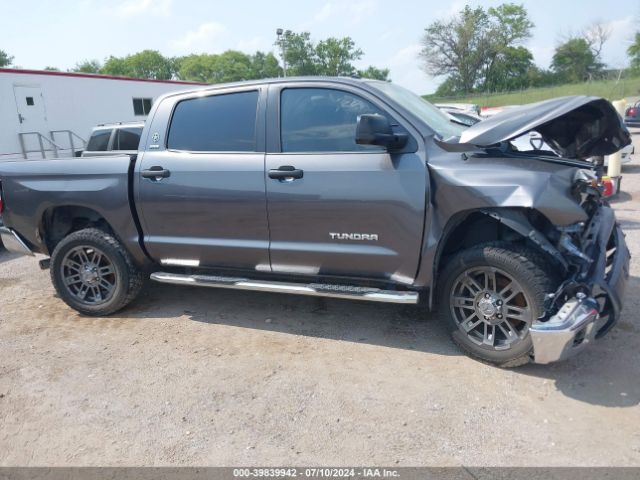 5TFEM5F10EX078946 Toyota Tundra Sr5 4.6l V8