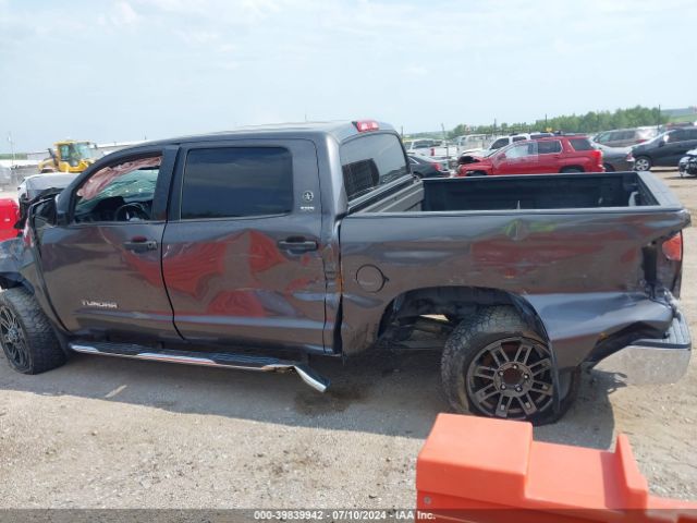 5TFEM5F10EX078946 Toyota Tundra Sr5 4.6l V8