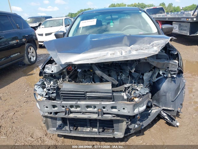 Ford FOCUS SE 2018 1FADP3F20JL258810 Image 6