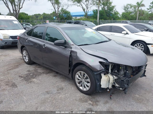 Toyota CAMRY LE 2015 4T4BF1FK5FR482795 main image