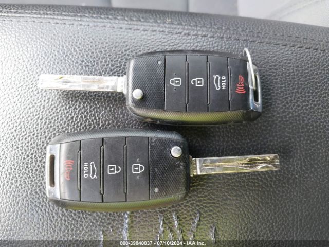 5XXGM4A77FG445378 KIA Optima Lx