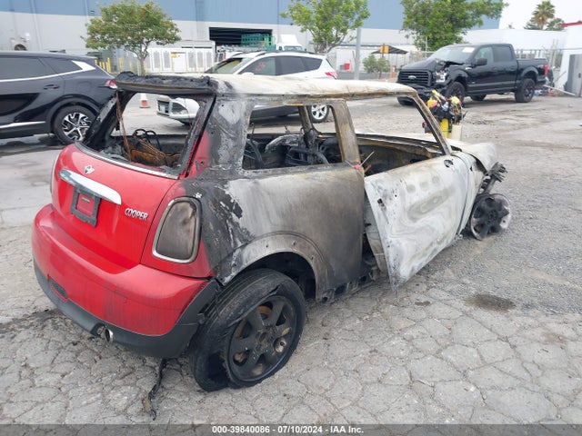 2010 MINI COOPER WMWMF3C5XATZ65728 Photo 3