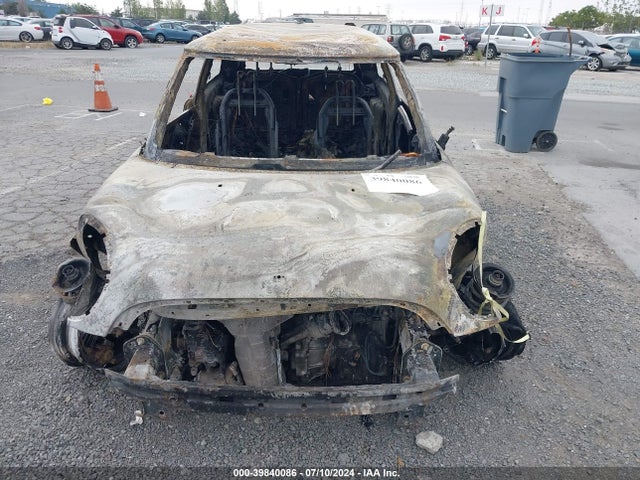 2010 MINI COOPER WMWMF3C5XATZ65728 Photo 5