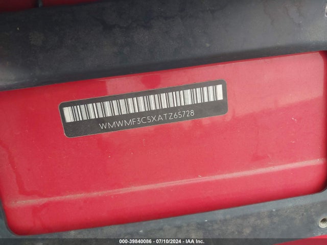 2010 MINI COOPER WMWMF3C5XATZ65728 Photo 8