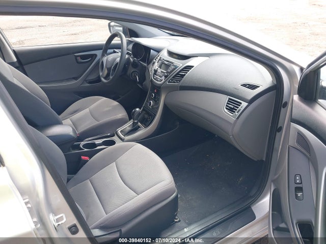 Hyundai ELANTRA SE 2016 5NPDH4AE6GH793894 Image 5