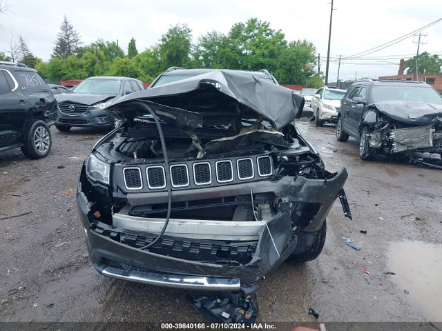 3C4NJDCB6JT355265 Jeep Compass Limited 4x4