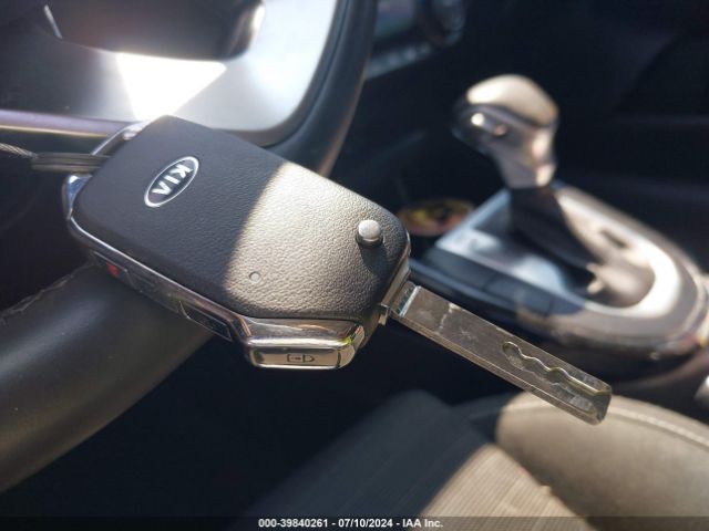 3KPF34AD1KE070000 KIA FORTE S