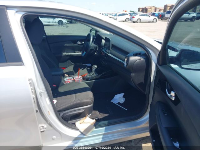 3KPF34AD1KE070000 KIA FORTE S