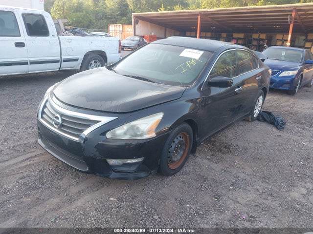 Nissan Altima 2.5 S 2014 1N4AL3AP3EC322748 Image 2