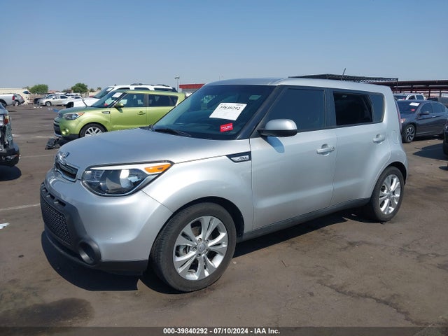 KIA SOUL + 2015 KNDJP3A5XF7780973 Image 2
