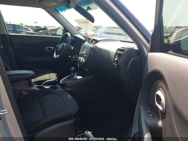 KIA SOUL + 2015 KNDJP3A5XF7780973 Image 5