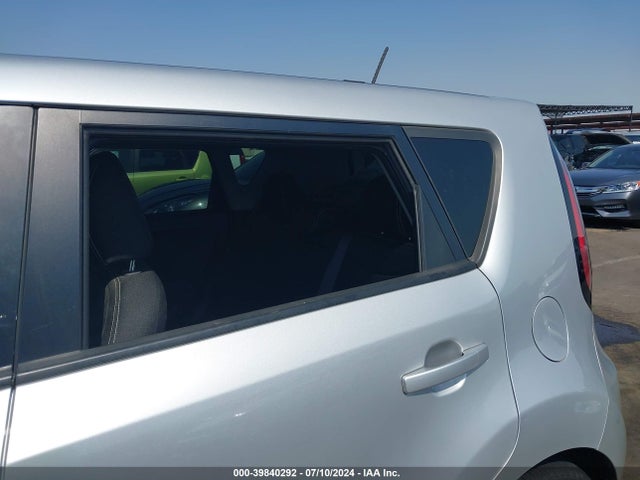 KIA SOUL + 2015 KNDJP3A5XF7780973 Image 6