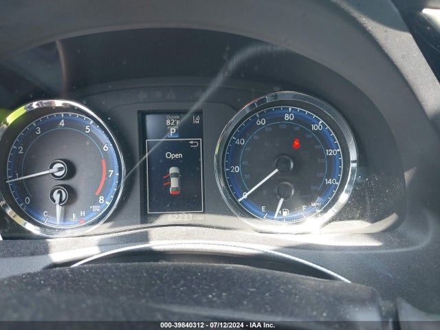 2T1BURHE9HC935519 Toyota COROLLA SE