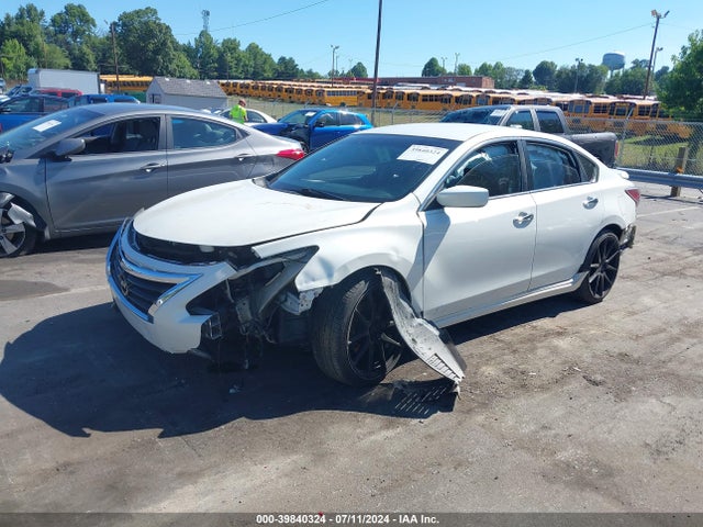 Nissan Altima 2.5 S 2015 1N4AL3AP6FN403426 Image 2