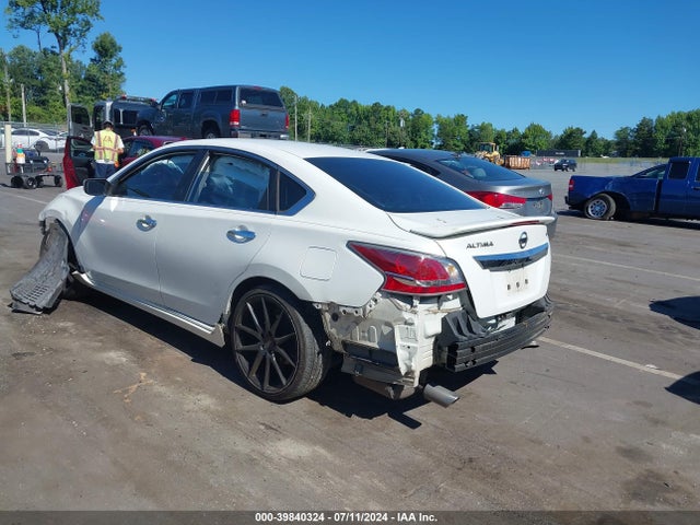 Nissan Altima 2.5 S 2015 1N4AL3AP6FN403426 Image 3
