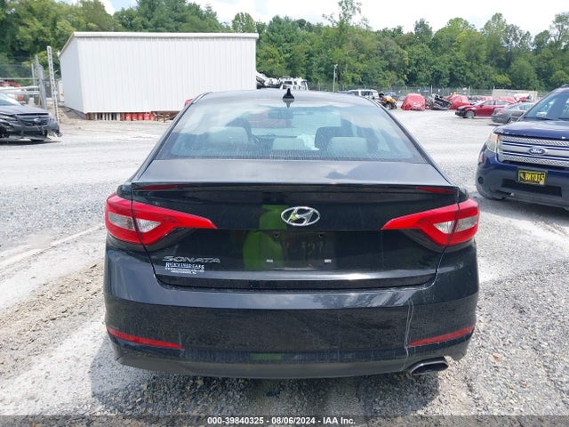 39840325 :رقم المزاد ، 5NPE24AF2FH132215 vin ، 2015 Hyundai Sonata Se مزاد بيع
