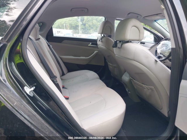 39840325 :رقم المزاد ، 5NPE24AF2FH132215 vin ، 2015 Hyundai Sonata Se مزاد بيع
