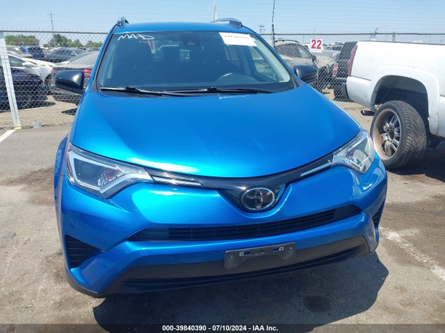 Toyota RAV4 LE 2018 JTMZFREV2JJ725870 Image 12