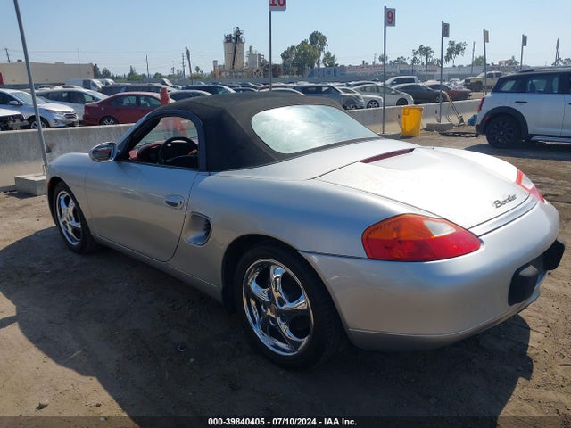 2000 PORSCHE BOXSTER WP0CA2987YS620374 Photo 2