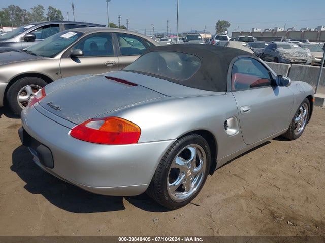 2000 PORSCHE BOXSTER WP0CA2987YS620374 Photo 3