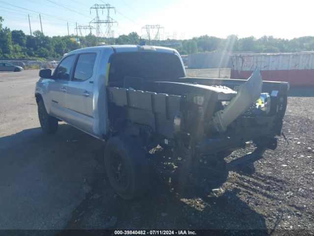 3TYCZ5ANXNT084962 Toyota Tacoma Sr5 V6