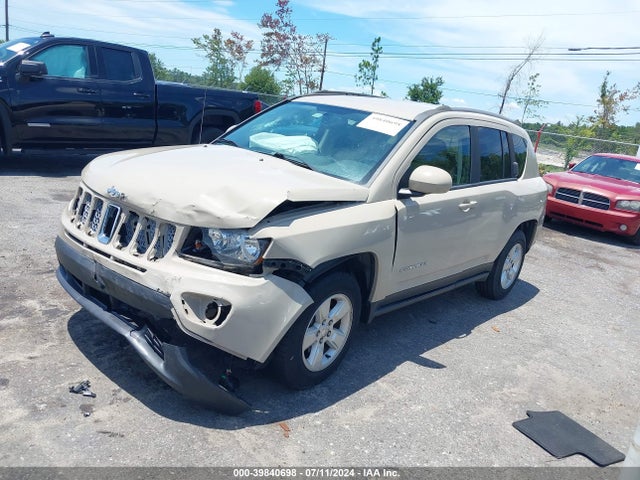 Jeep Compass Latitude 2016 1C4NJCEB0GD749060 Image 2