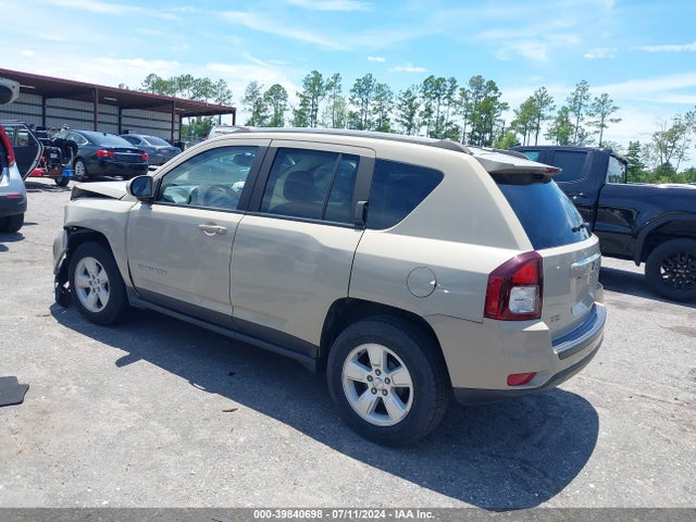 Jeep Compass Latitude 2016 1C4NJCEB0GD749060 Image 3