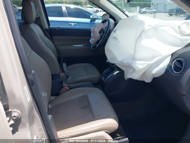 Jeep Compass Latitude 2016 1C4NJCEB0GD749060 Image 5