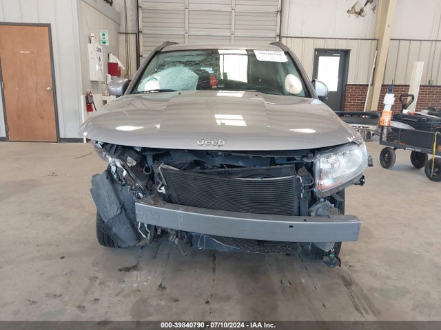 1C4NJDEB9GD616402 Jeep Compass Latitude
