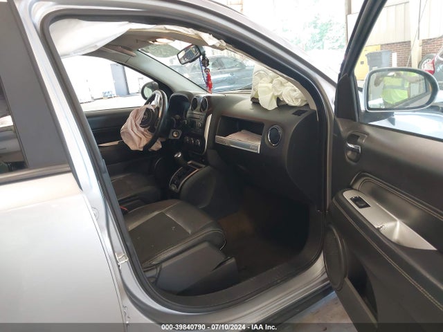 1C4NJDEB9GD616402 Jeep Compass Latitude