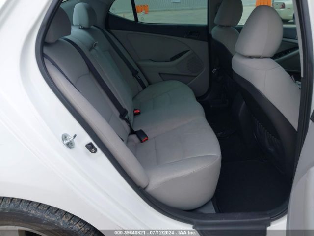 KNAGM4A74F5610546 KIA Optima Lx